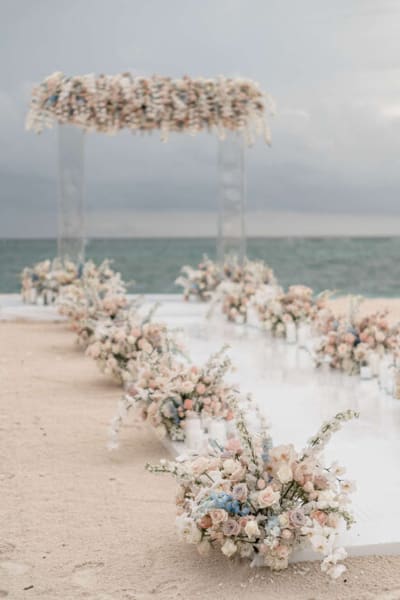 Kate & Tom at Emerald Maldives — frame 11