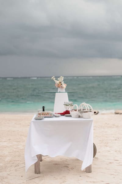 Kate & Tom at Emerald Maldives — frame 3