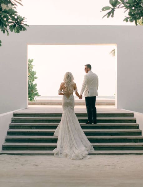 Katie & Jonny at LUX* South Ari Atoll — frame 2