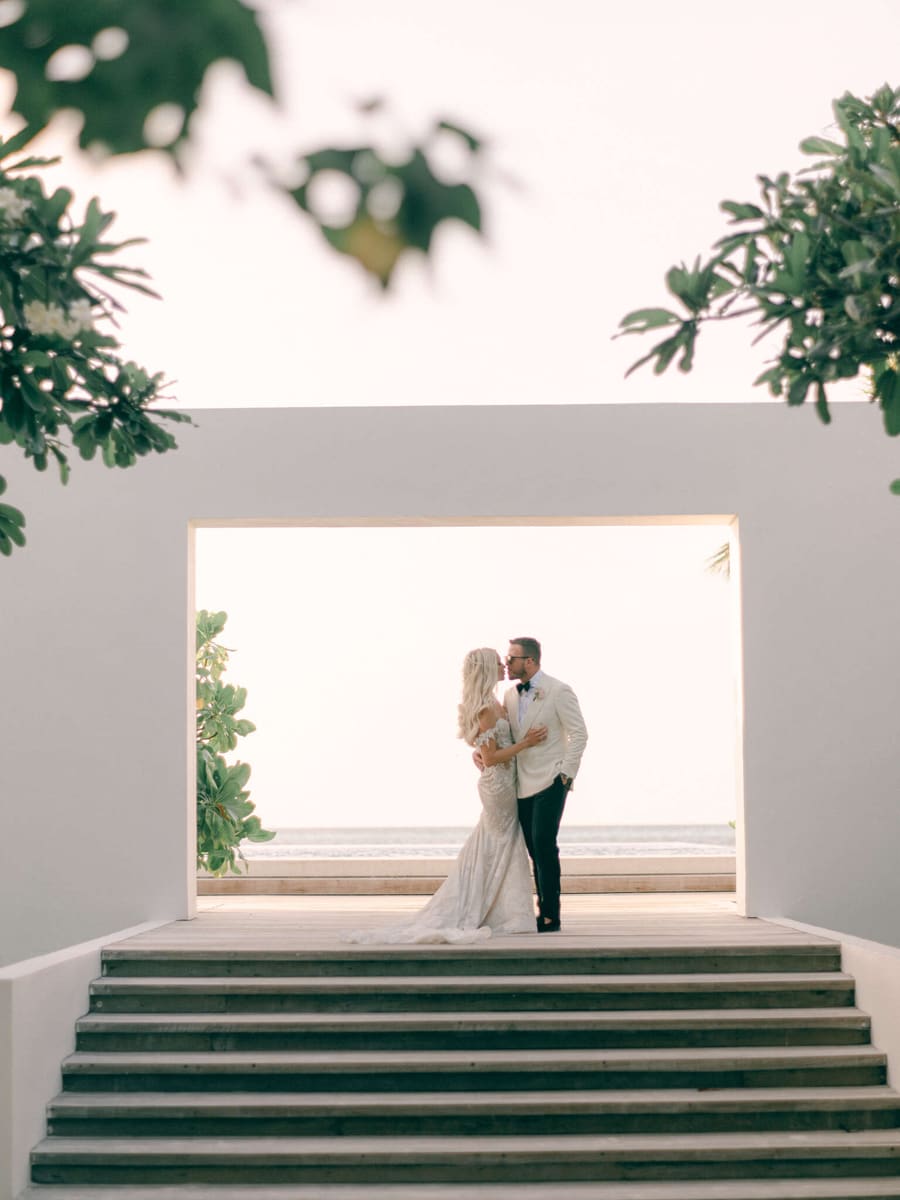 Katie & Jonny at LUX* South Ari Atoll — frame 3
